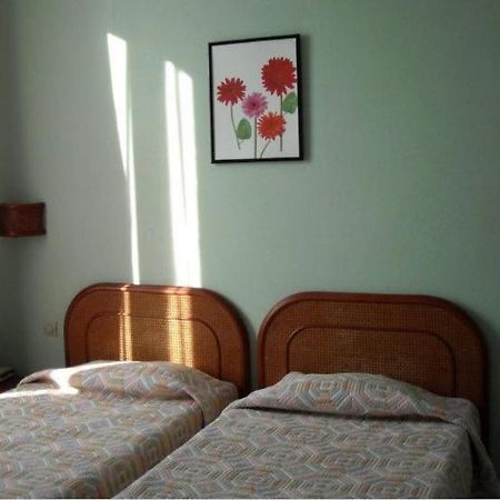Hotel Phoebus ลาทร็องบลาด ภายนอก รูปภาพ